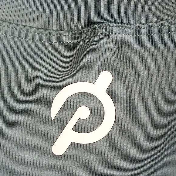 NWOT Peloton Cadent Rib Mock Neck Cutout Bra Green Size Medium - Picture 8 of 8